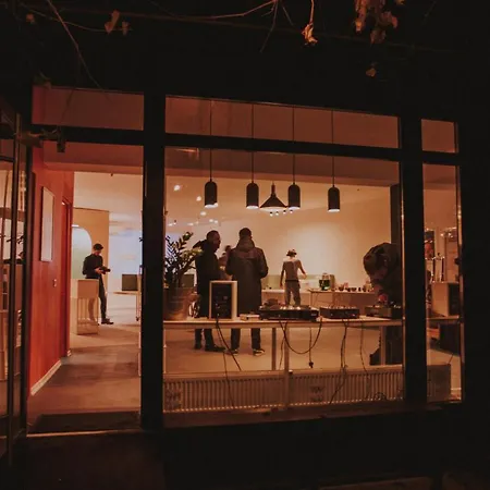 Vine 21 Co-living *